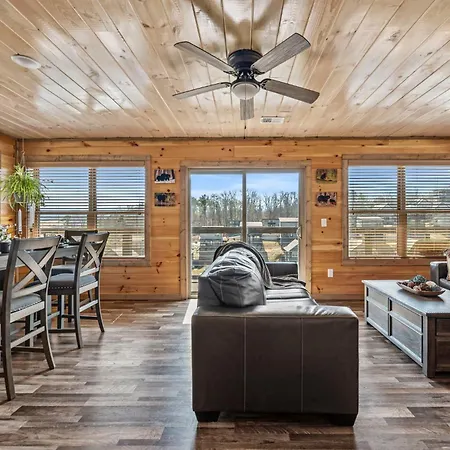 Smokies Treehouse Villa Sevierville Exterior photo